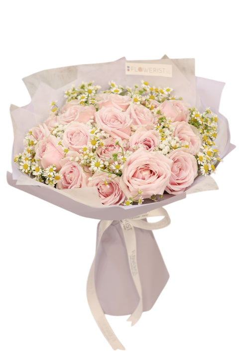Dreamy Blossom Flower Bouquet (Chamomile + Rose Bouquet + Baby Breath)