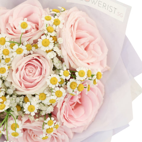 Dreamy Blossom Flower Bouquet (Chamomile + Rose Bouquet + Baby Breath)