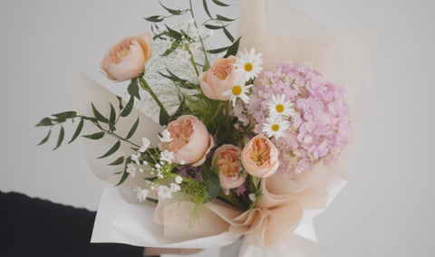 Flowers & Balloons
