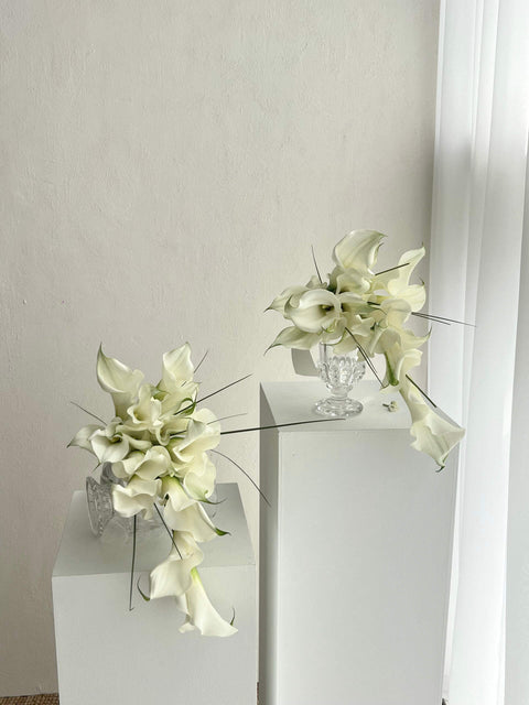 Calla Ara – Cascading Calla Lily Bridal Bouquet (Arm Style)